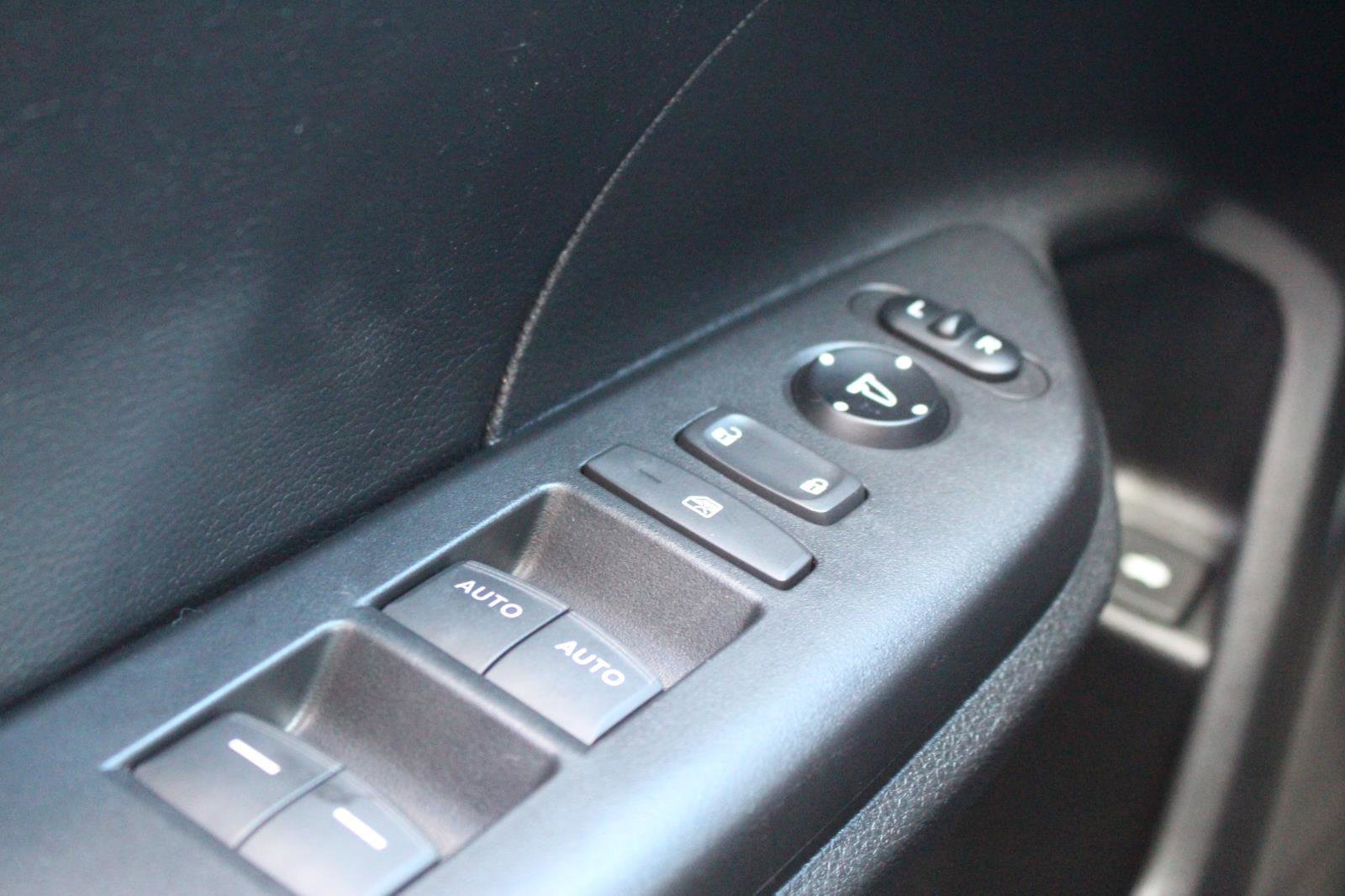 Used 2021 Honda Civic EX-L image 27