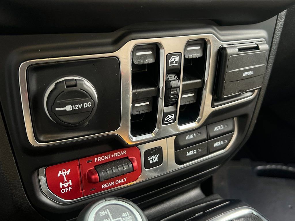 Used 2022 Jeep Wrangler Unlimited Rubicon 4xe w/ Cold Weather Group image 27