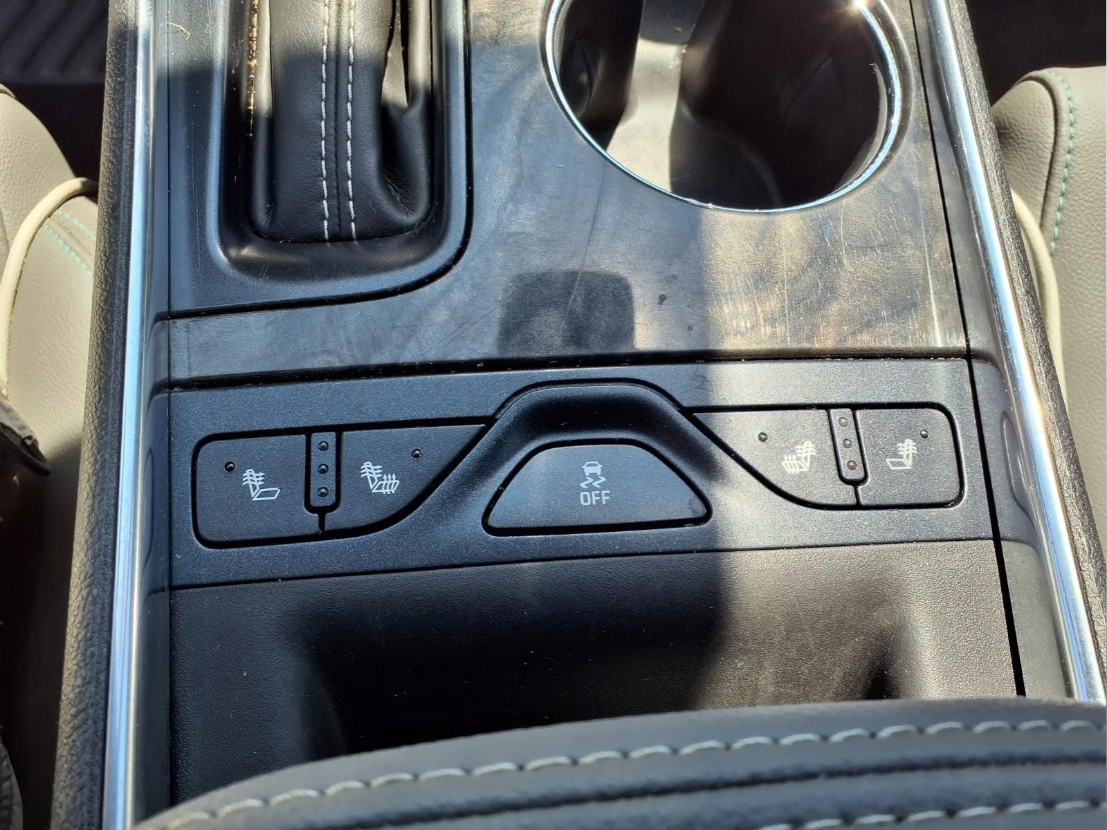 Used 2014 Chevrolet Impala LT w/ Premium Seating Package FWD image 12