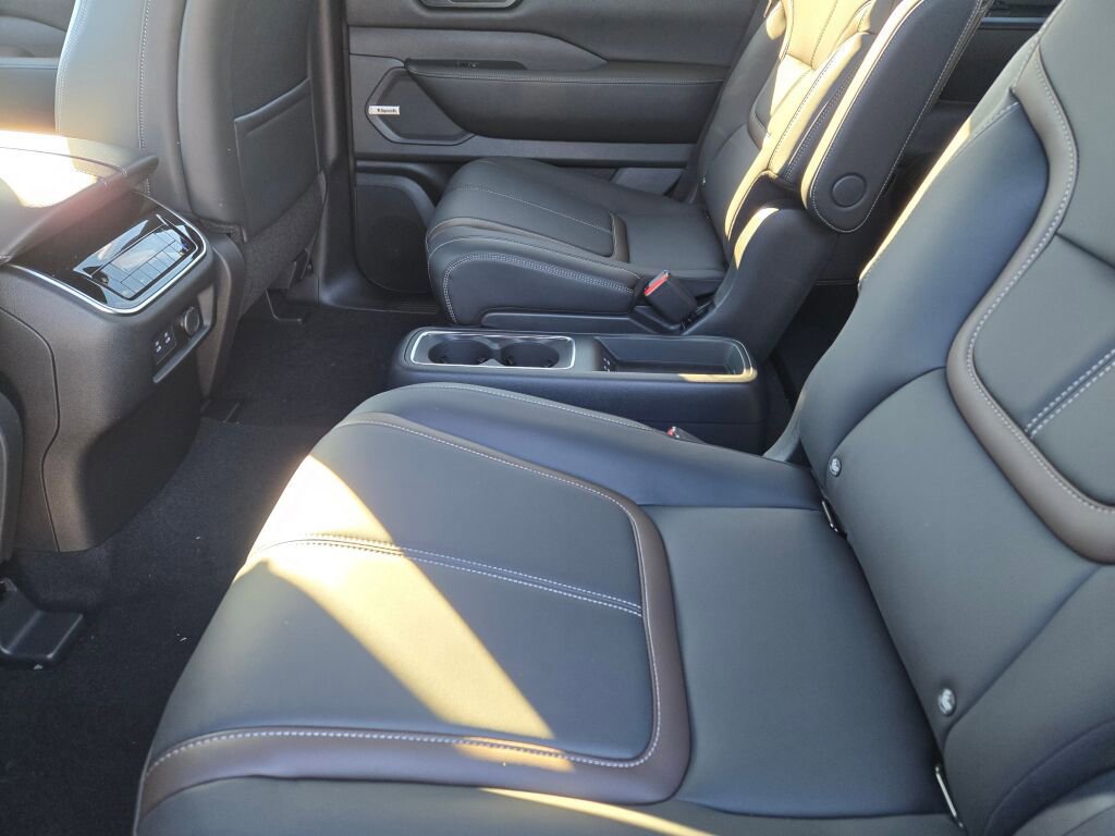 New 2026 Nissan Armada SL w/ Captain's Chari Seat Package image 20