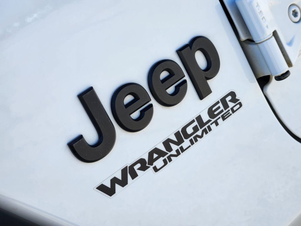 Used 2021 Jeep Wrangler Unlimited Sport AWD/4WD image 12
