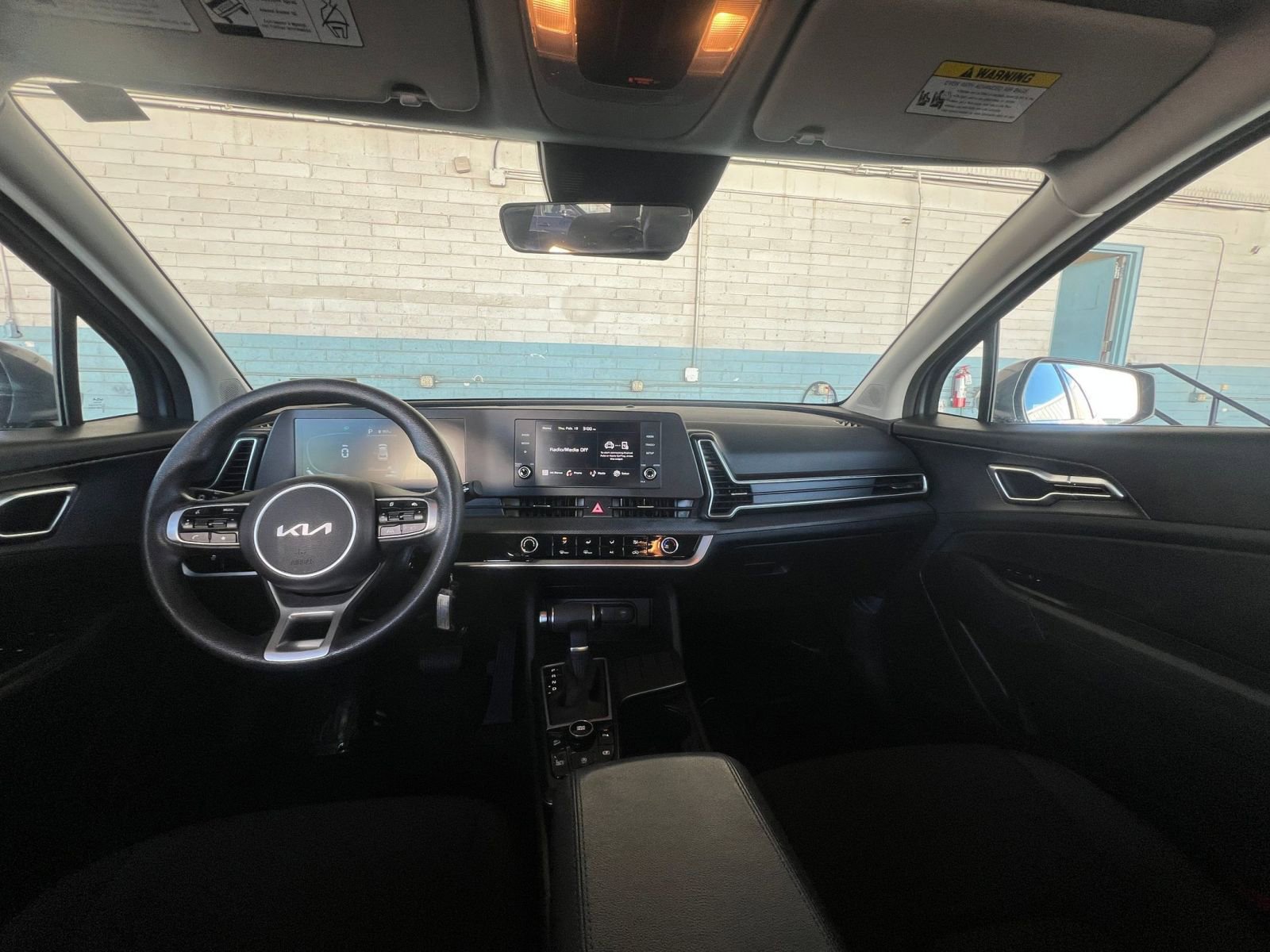 Used 2025 Kia Sportage LX FWD image 33