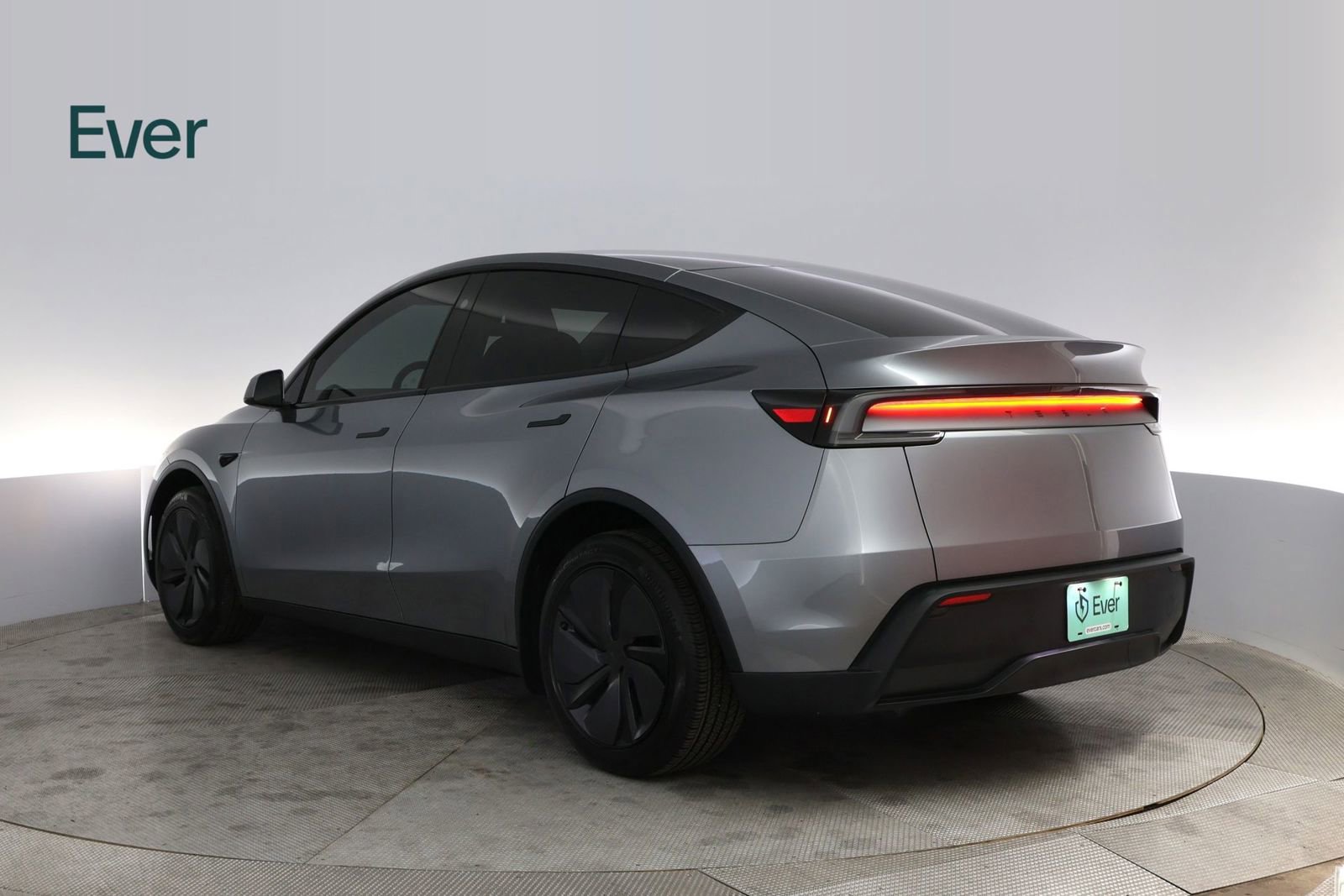 Used 2026 Tesla Model Y 2WD image 17