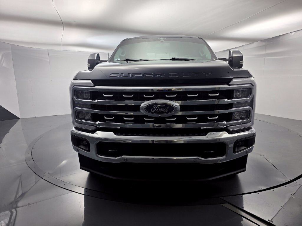 Used 2025 Ford F350 Lariat w/ Lariat Ultimate Package AWD/4WD image 2