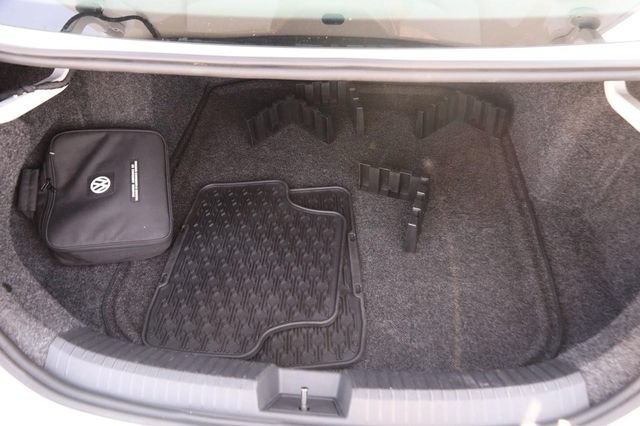 Used 2019 Volkswagen Jetta SEL Premium FWD image 7