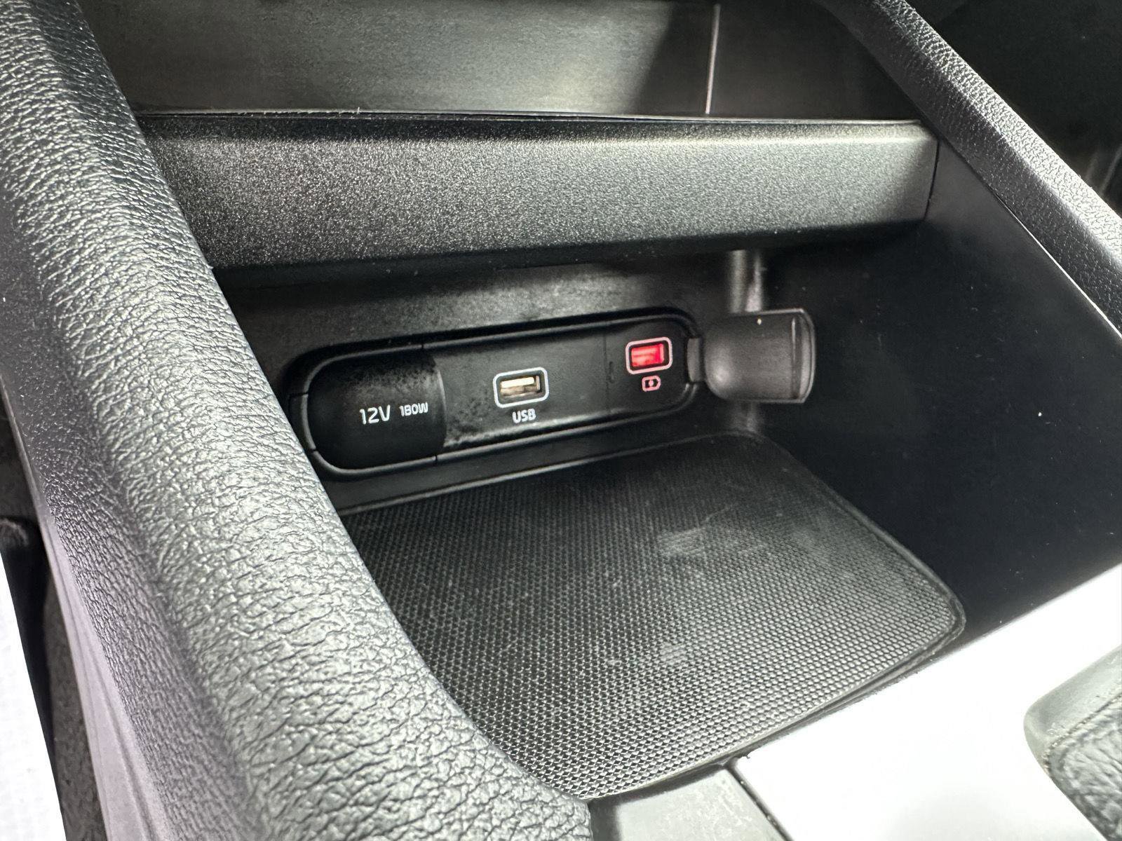 Used 2024 Kia Forte LXS FWD image 31
