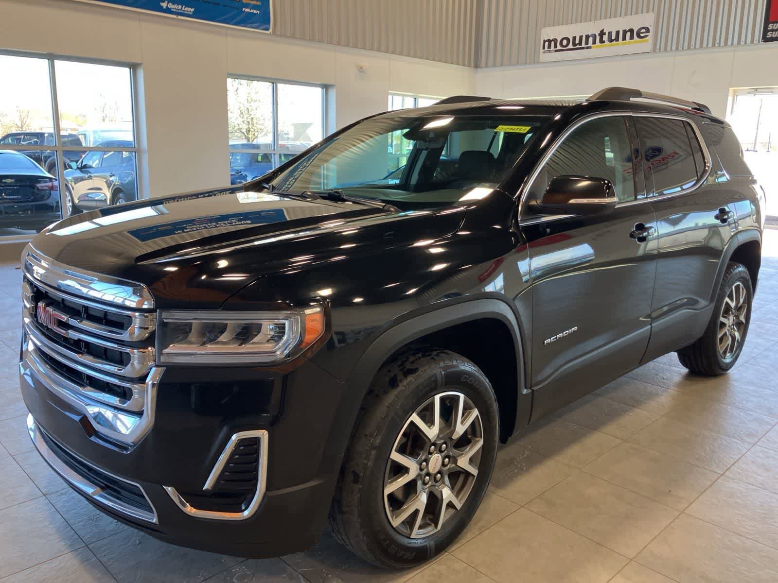 Used 2020 GMC Acadia SLE w/ Driver Convenience Package