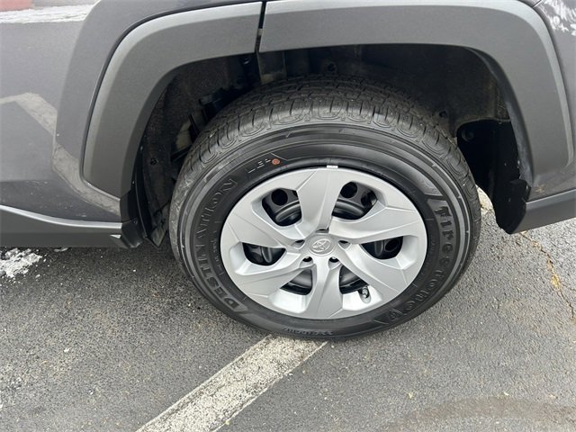 Used 2024 Toyota RAV4 LE image 27