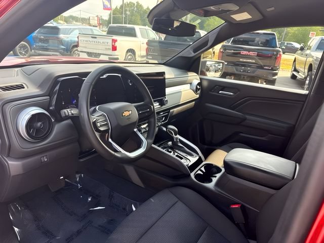Used 2023 Chevrolet Colorado LT w/ LT Convenience Package AWD/4WD image 16