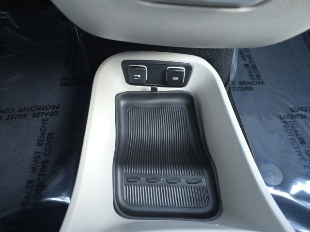 Used 2020 Chrysler Pacifica Limited image 18