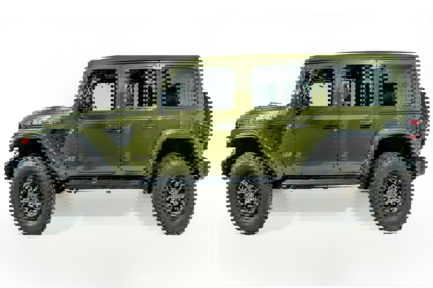 Used 2023 Jeep Wrangler Unlimited Rubicon 392 w/ Xtreme Recon 35" Tire Package image 3