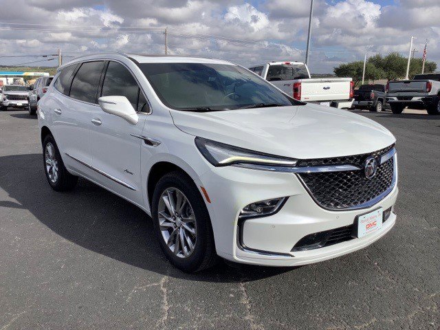 Certified 2022 Buick Enclave Avenir w/ Avenir Technology Package image 1