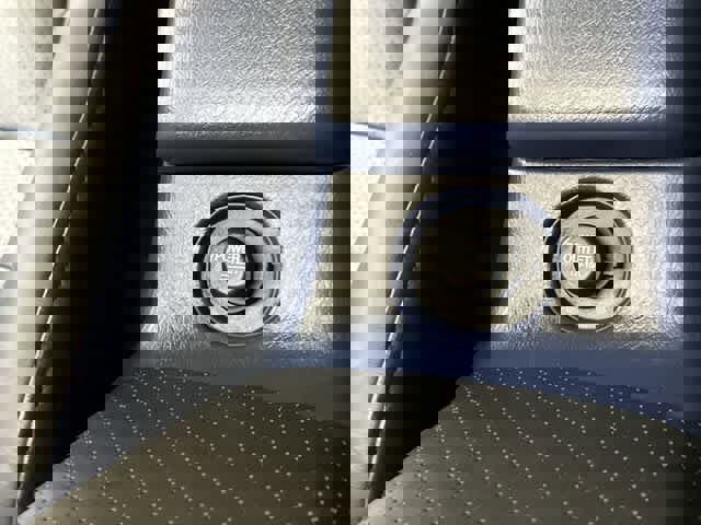 Used 2005 Honda S2000 image 22