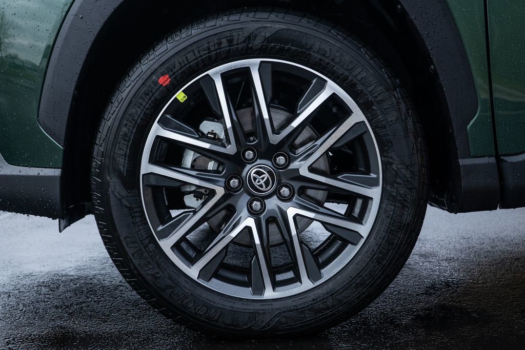 New 2026 Toyota Corolla Cross XLE w/ Convenience Package image 8