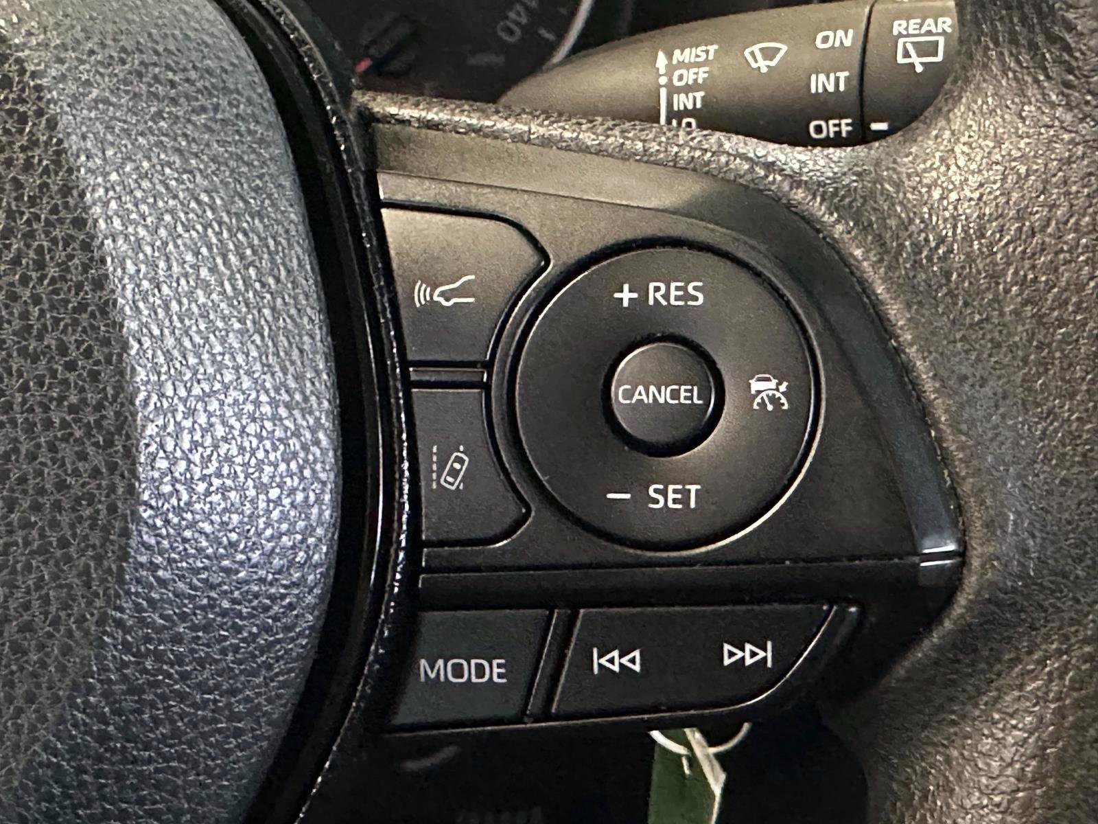 Certified 2020 Toyota RAV4 LE w/ All Weather Liner Package AWD/4WD image 21