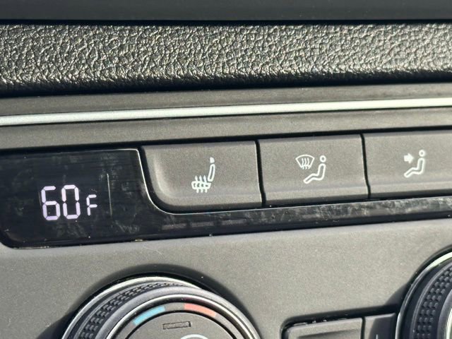 Used 2021 Volkswagen Atlas SE image 19