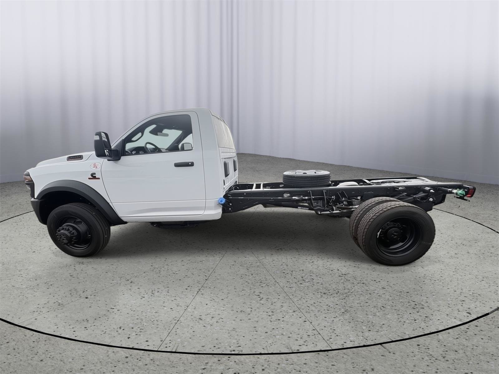 New 2027 RAM 4500 Tradesman AWD/4WD image 2