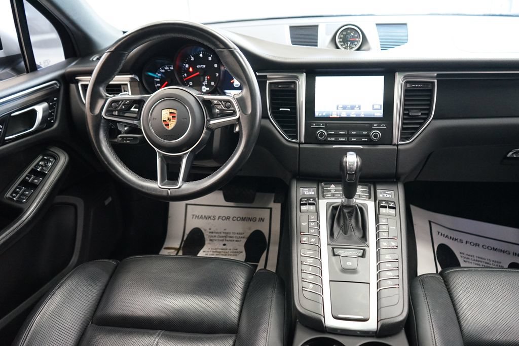 Used 2018 Porsche Macan GTS w/ Premium Package Plus AWD/4WD image 12