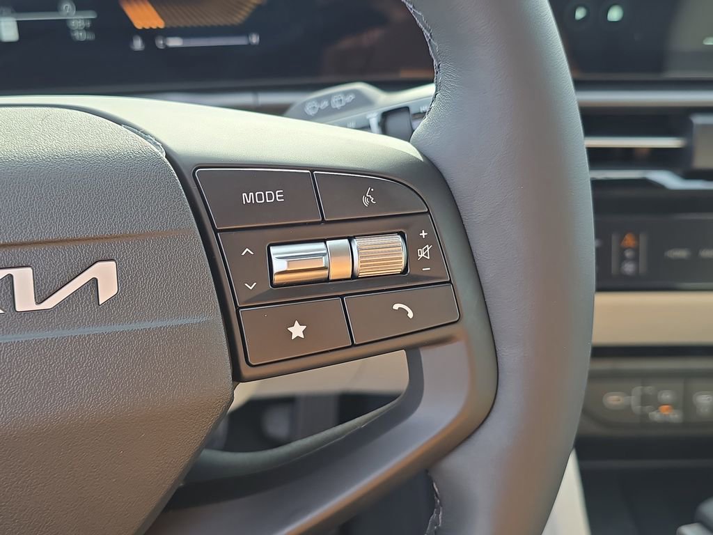 New 2026 Kia Sportage EX w/ EX Panorama Roof Package image 36