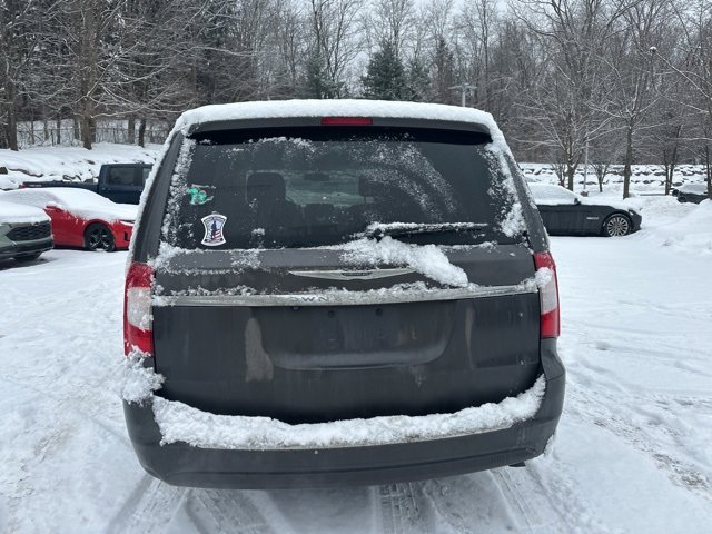 Used 2015 Chrysler Town & Country Touring w/ Driver Convenience Group image 4