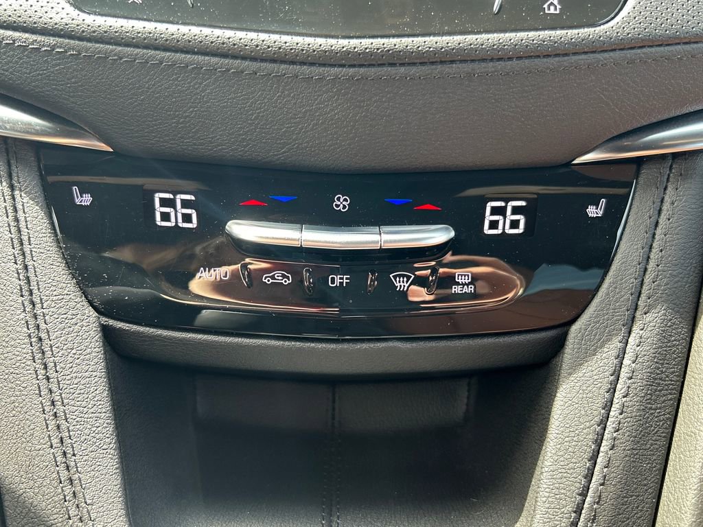 Used 2023 Cadillac XT5 Premium Luxury w/ LPO, Floor Liner Package AWD/4WD image 31