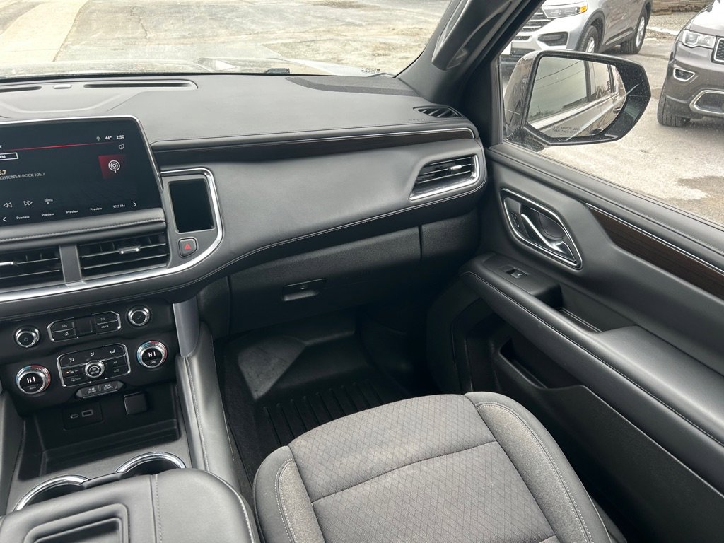 Used 2022 GMC Yukon XL SLE image 38