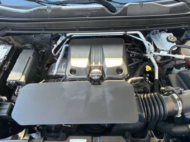 Used 2023 Chevrolet Colorado Trail Boss image 41