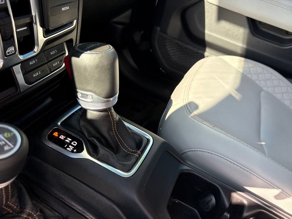 Used 2021 Jeep Gladiator Overland AWD/4WD image 39