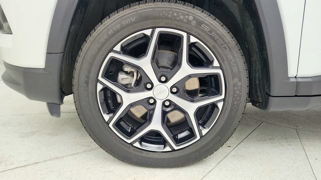 Used 2024 Jeep Compass Limited AWD/4WD image 9