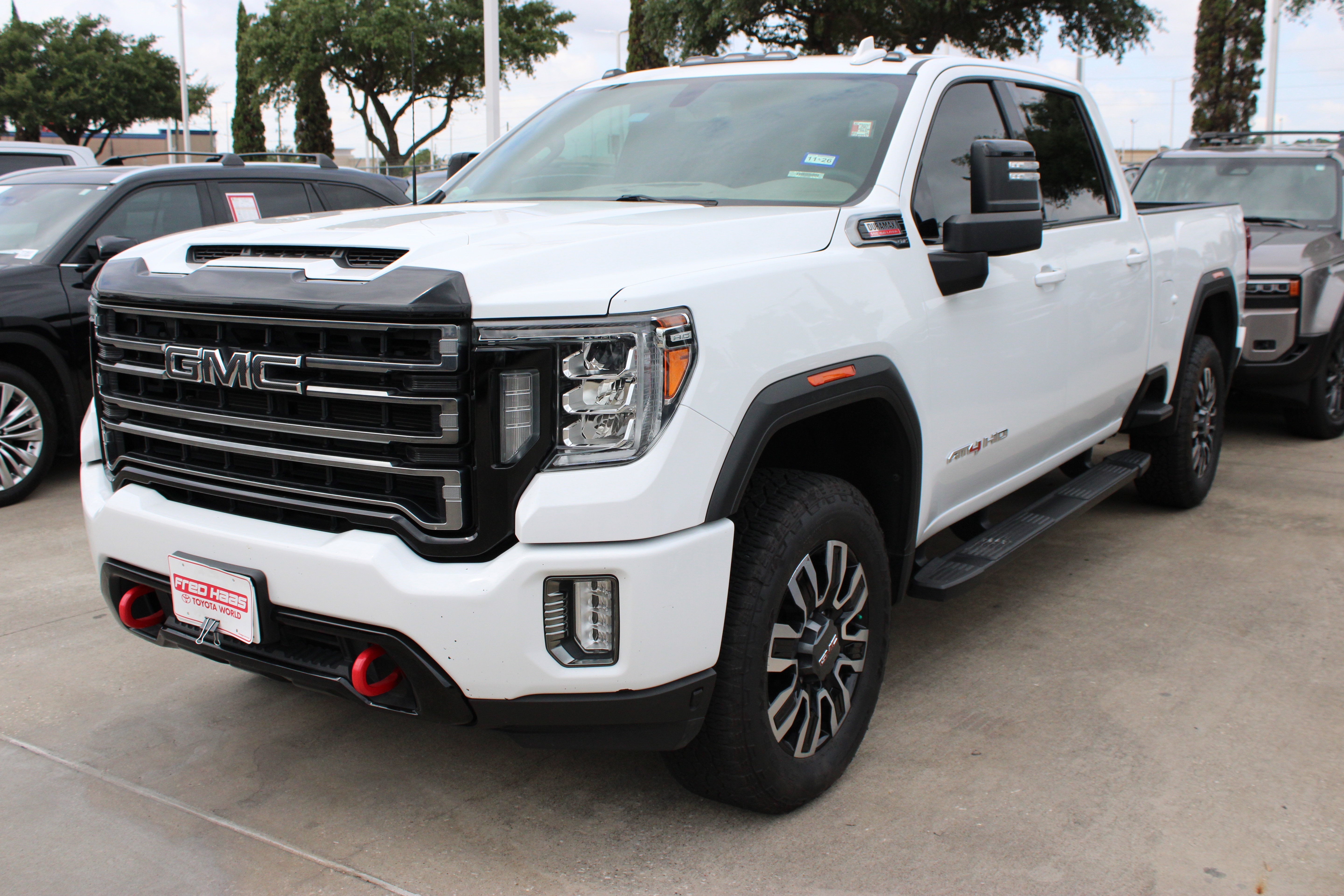 Used 2021 GMC Sierra 2500 AT4 AWD/4WD image 5