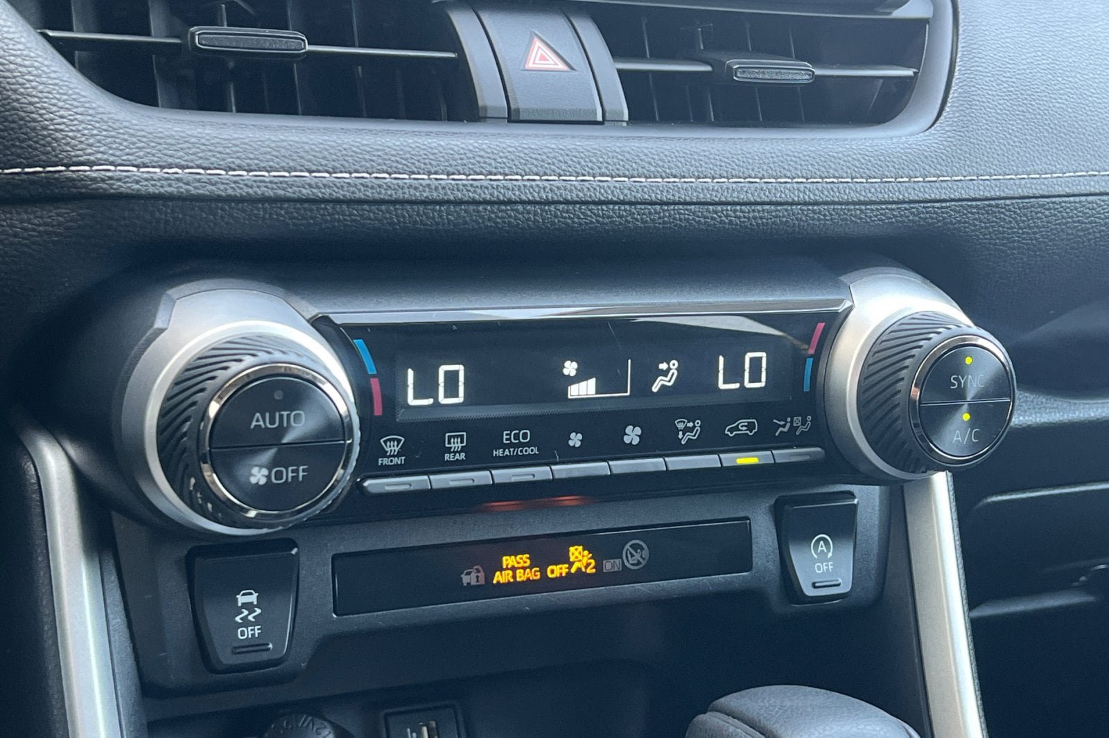 Certified 2024 Toyota RAV4 XLE FWD image 20