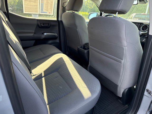 Used 2021 Toyota Tacoma SR5 AWD/4WD image 12