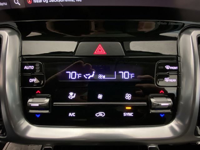 Used 2023 Kia Sorento SX FWD image 19
