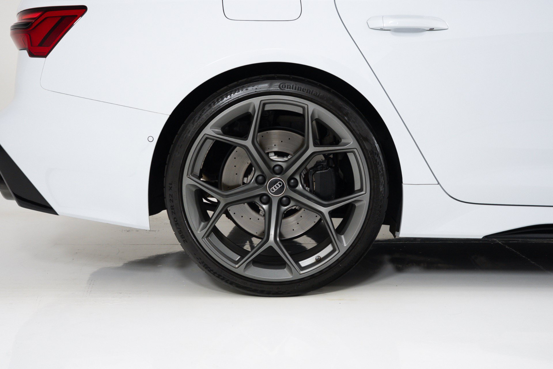 Used 2024 Audi RS 6 performance AWD/4WD image 11