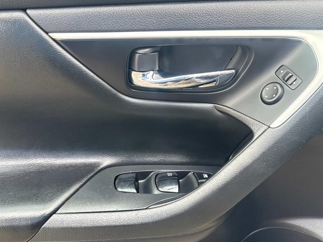 Used 2018 Nissan Altima 2.5 SV FWD image 24