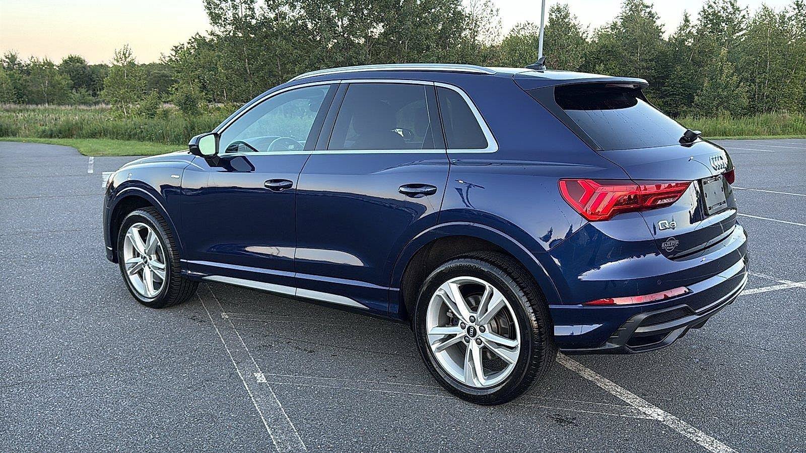 Used 2022 Audi Q3 2.0T Premium w/ Convenience Package AWD/4WD image 9