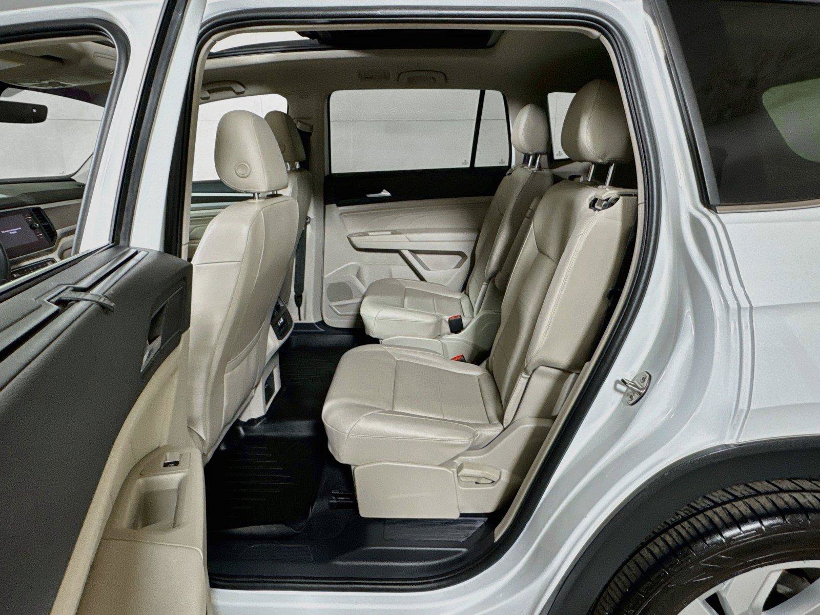 Used 2021 Volkswagen Atlas SE w/ Panoramic Sunroof Package FWD image 23
