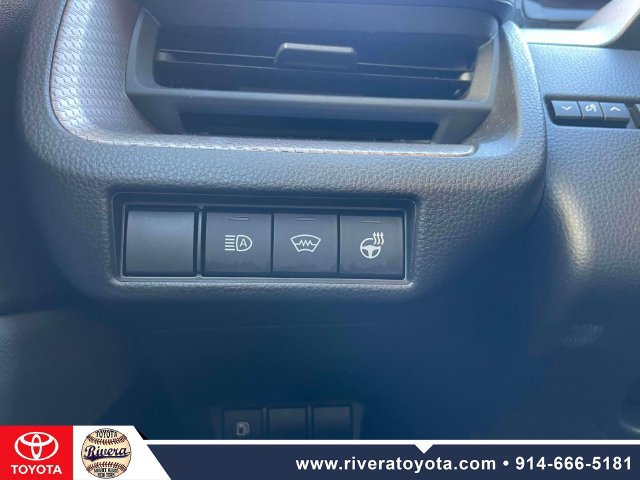 Used 2023 Toyota Prius XLE AWD/4WD image 20