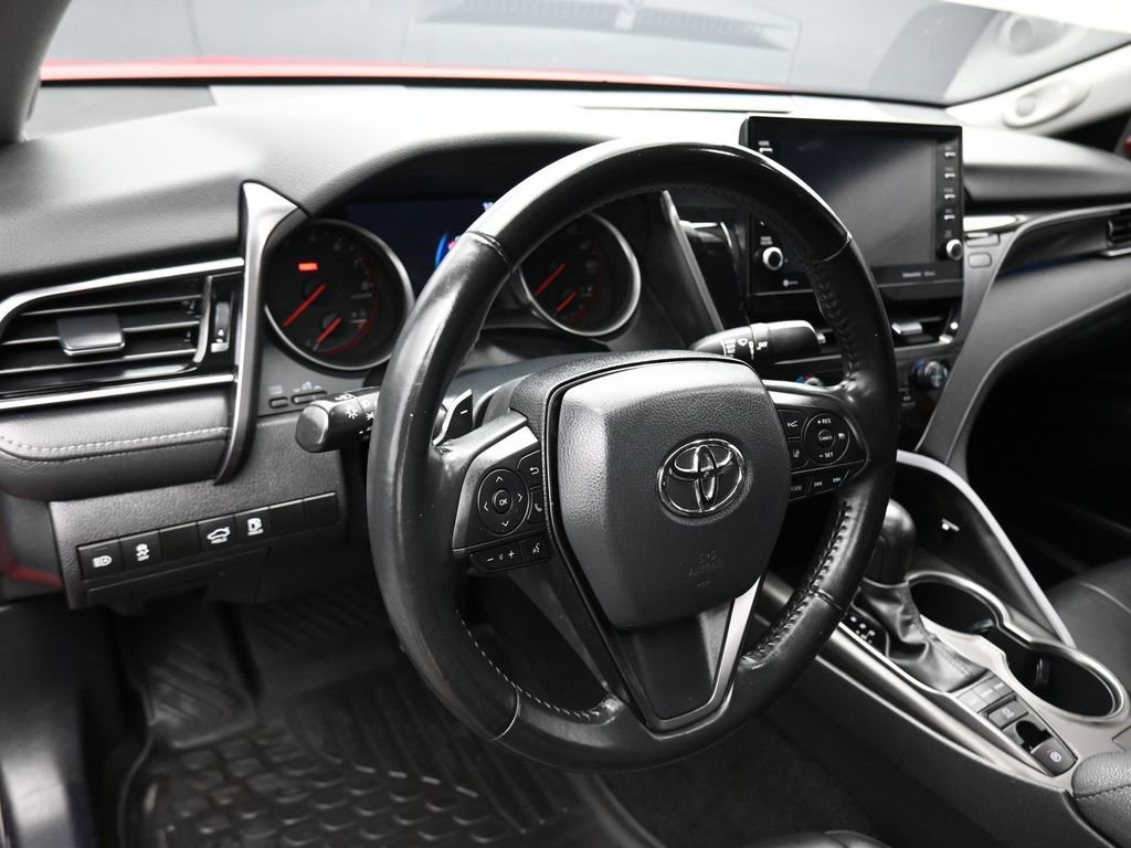 Used 2023 Toyota Camry XSE w/ Navigation Package image 13