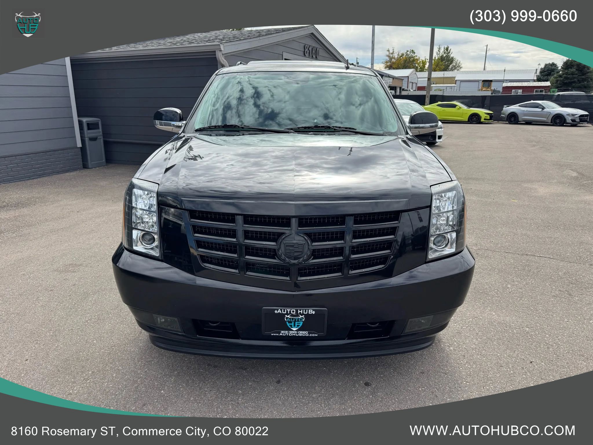 Used 2014 Cadillac Escalade Premium image 3