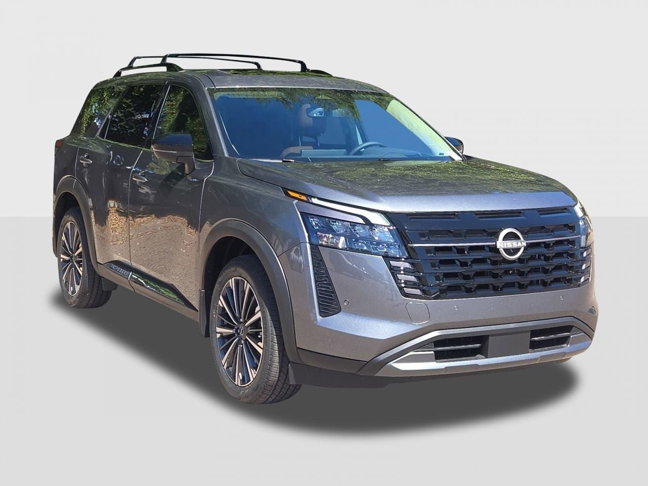 New 2026 Nissan Pathfinder Platinum w/ Cargo Package FWD image 3