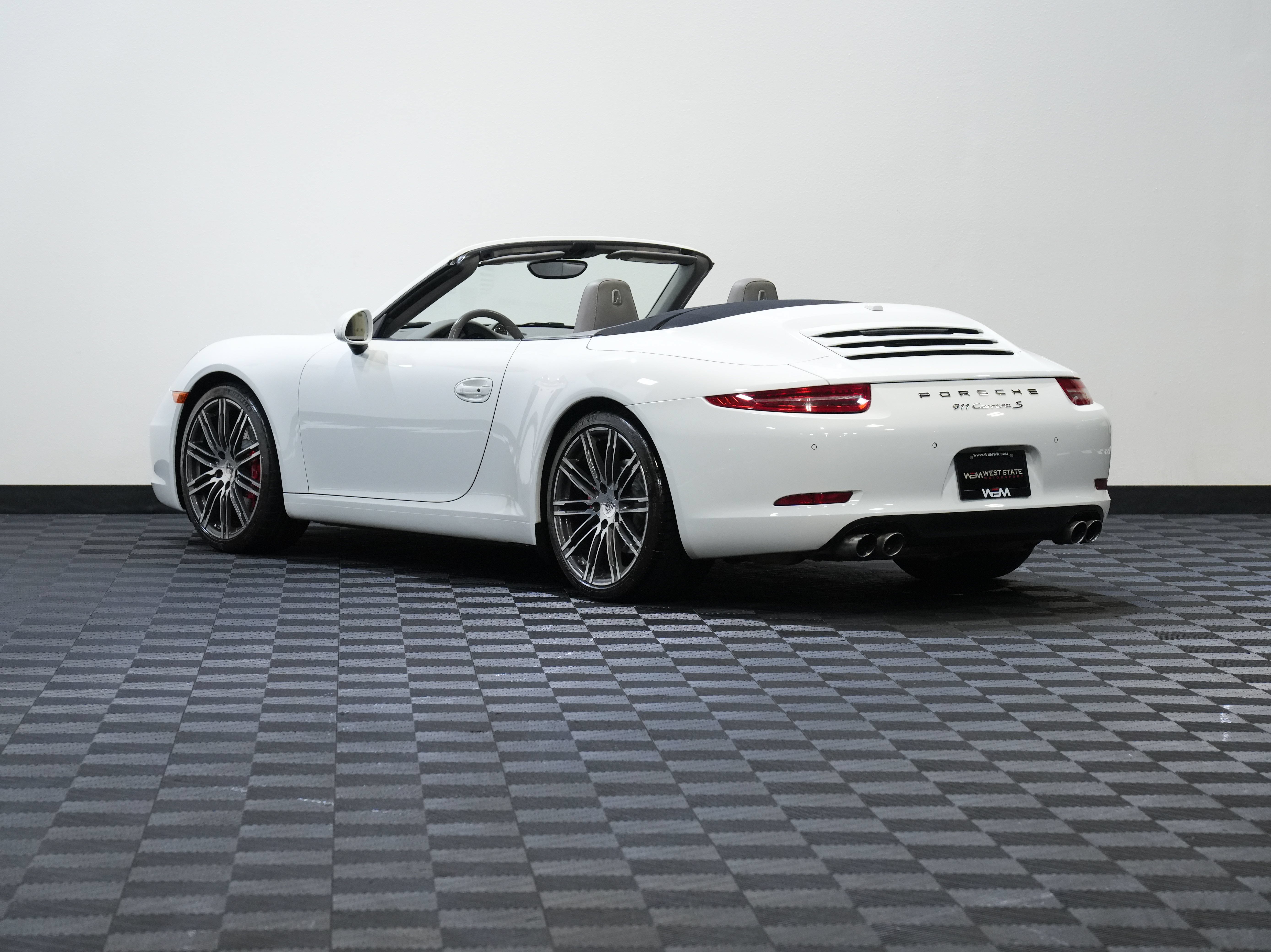 Used 2016 Porsche 911 Carrera S w/ Sport Chrono Package RWD image 9