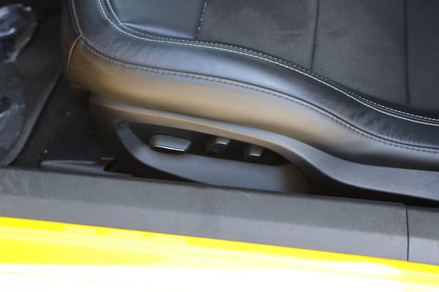 Used 2015 Chevrolet Corvette Z06 w/ 3LZ Preferred Equipment Group RWD image 21