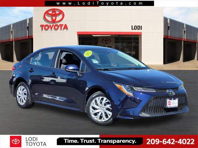 Certified 2022 Toyota Corolla LE FWD image 1