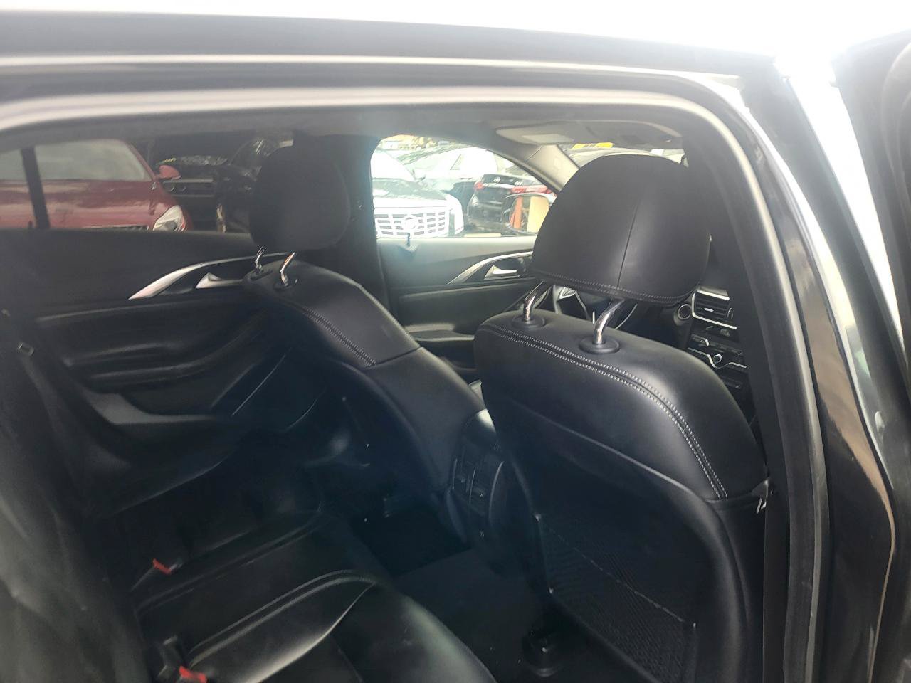 Used 2017 INFINITI QX30 AWD image 71