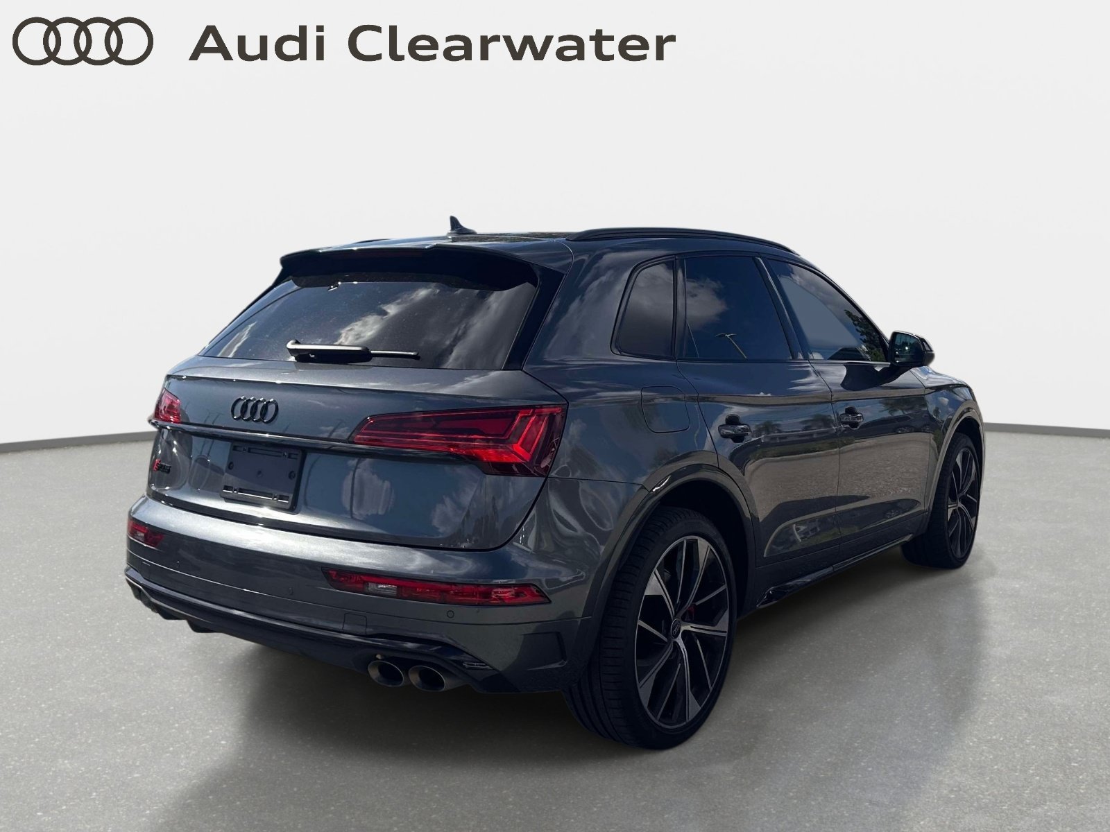 Certified 2023 Audi SQ5 Premium Plus w/ Premium Plus Package AWD/4WD image 3