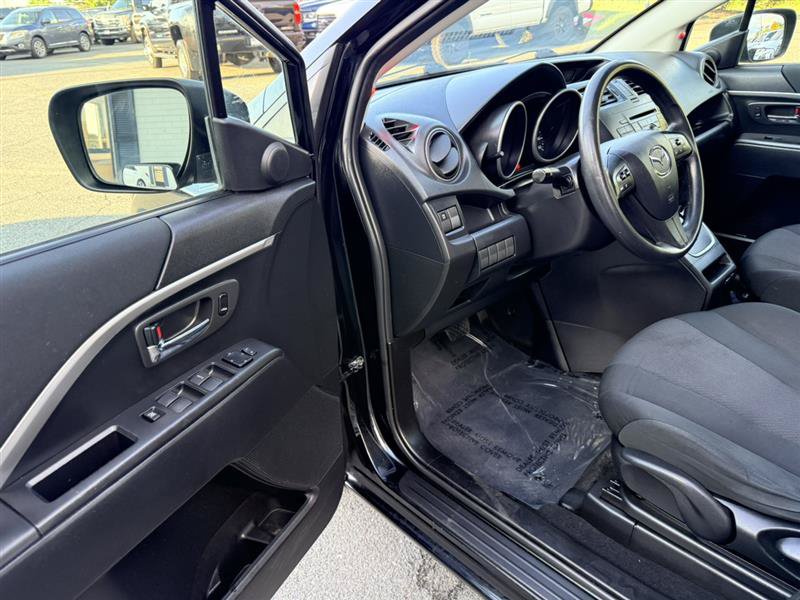 Used 2013 MAZDA MAZDA5 Sport FWD image 25