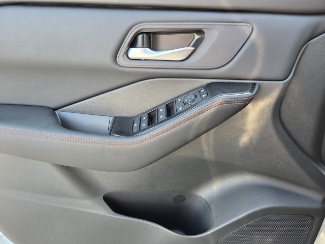 New 2026 Nissan Rogue SV AWD/4WD image 20