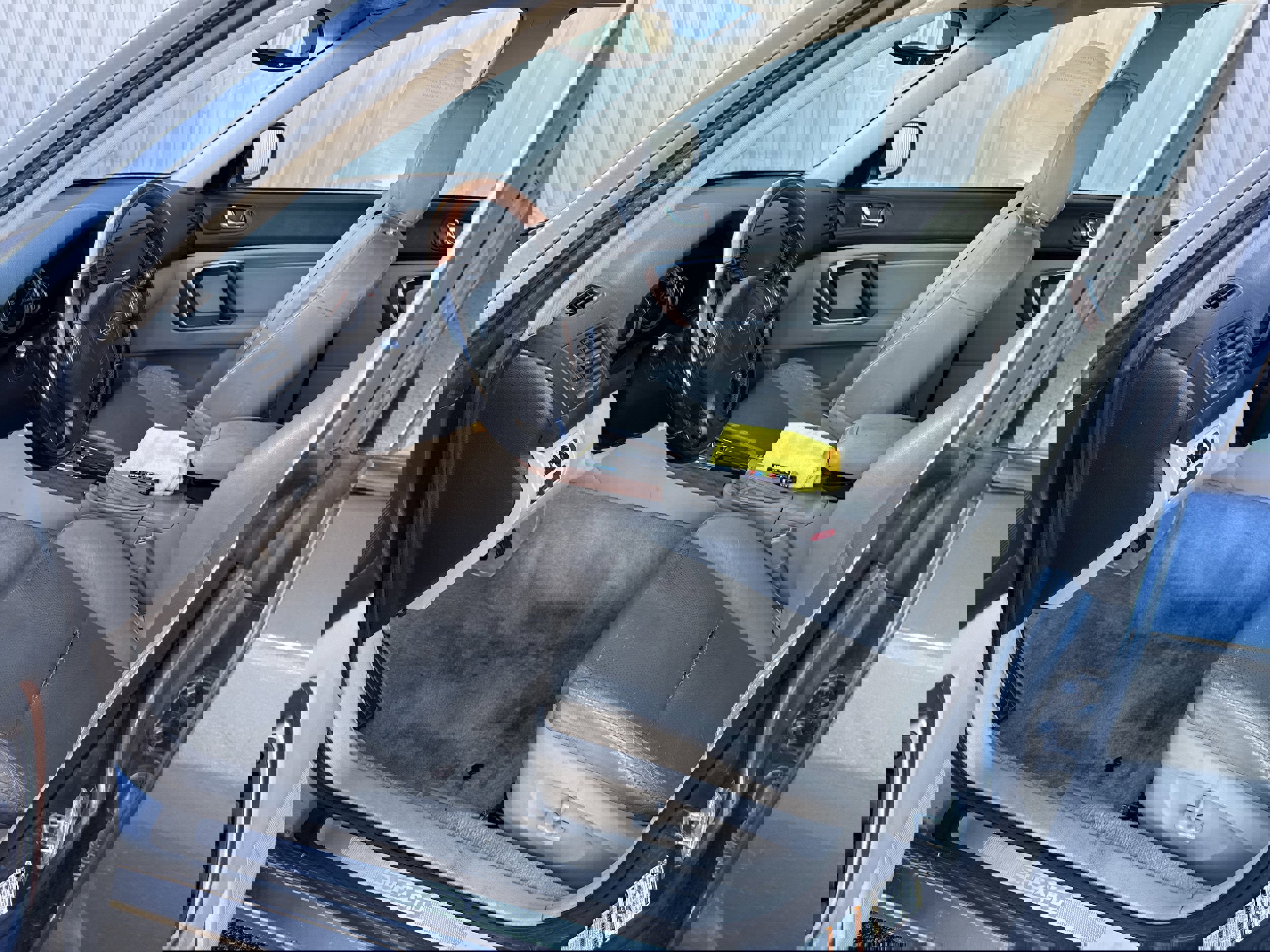 Used 2005 Subaru Outback 3.0R L.L. Bean image 2