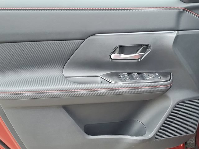 New 2026 Nissan Kicks SR w/ Cold Weather Package FWD image 20